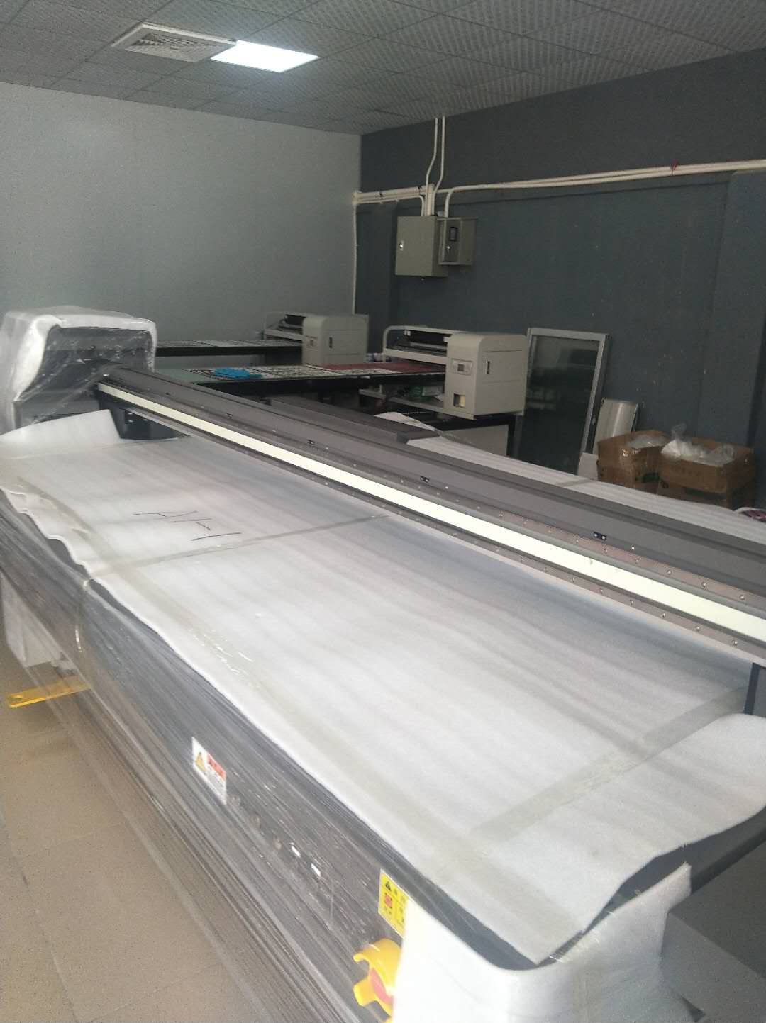 硅膠uv打印機(jī) 硅膠uv打印機(jī)